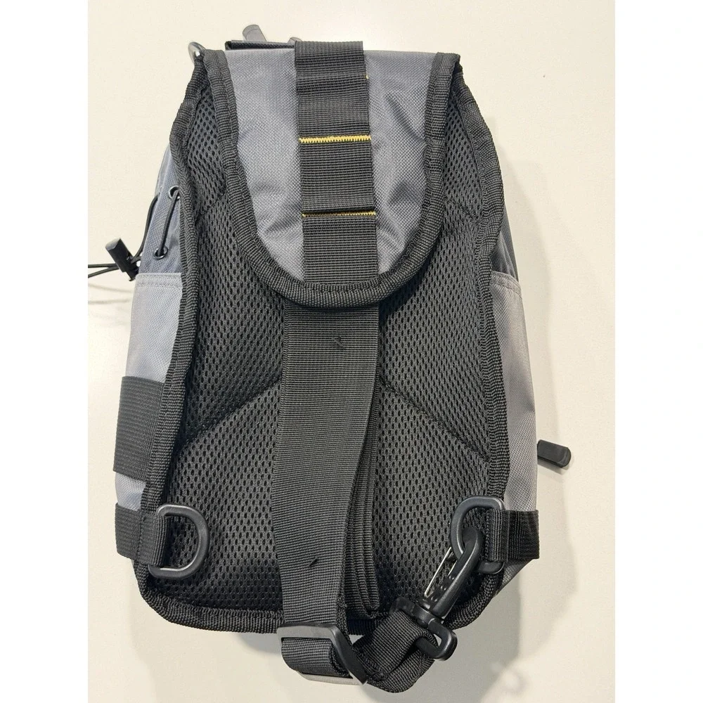 New Okeechobee Fats Fly Fishing Tackle Bag Chest Pack Storage Multiple Pockets